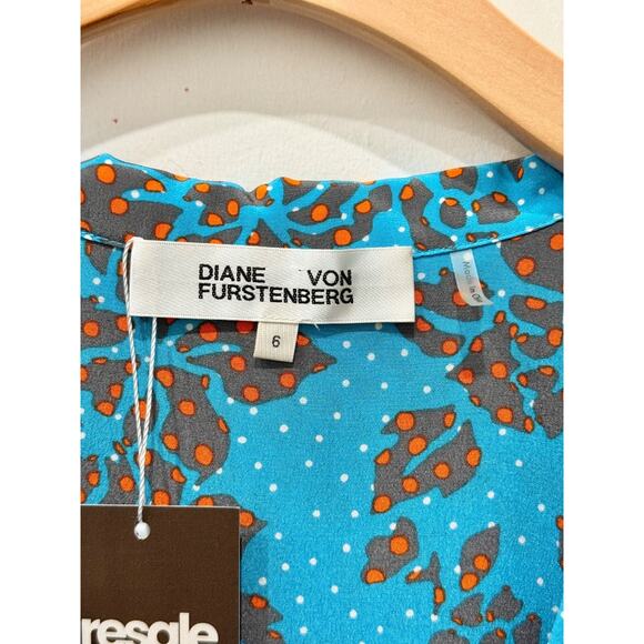 Diane von Furstenberg Floral Callow Collared Crossover Silk Blouse Blue/Orange 6 - Picture 4 of 5